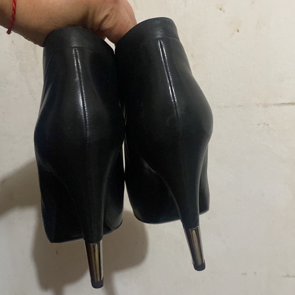 CHANEL Lambskin Cap Toe Short Ankle Boots 37  Black - Picture 10 of 11